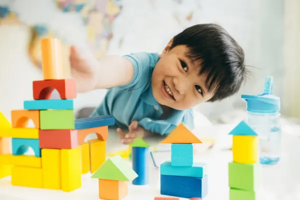 Play & Explore